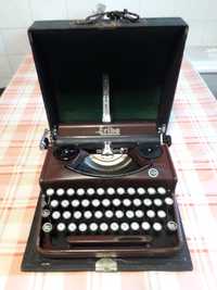 Maszyna do pisania Erika Neuman, walizkowa, z polską klawiaturą