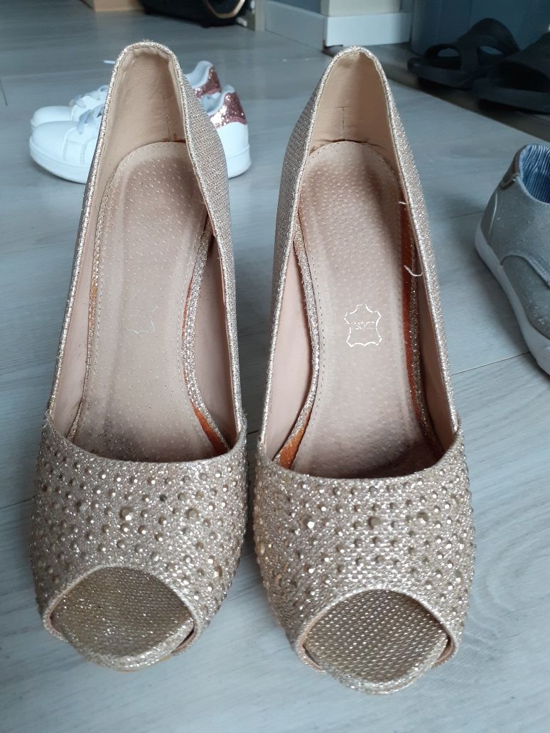 Buty szpilki czułenka złote brokatowe cekiny 38