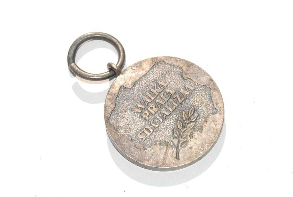 Stare odznaczenie medal  Polska - WALKA PRACA SOCJALIZM