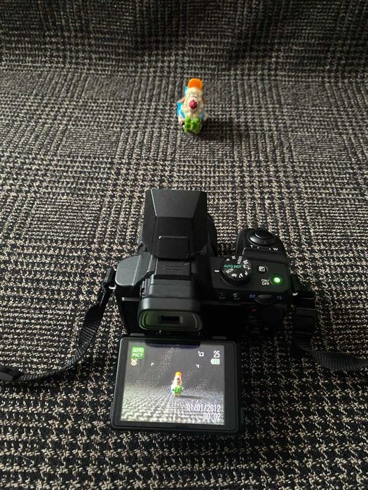 Цифровой фотоаппарат Pentax X5