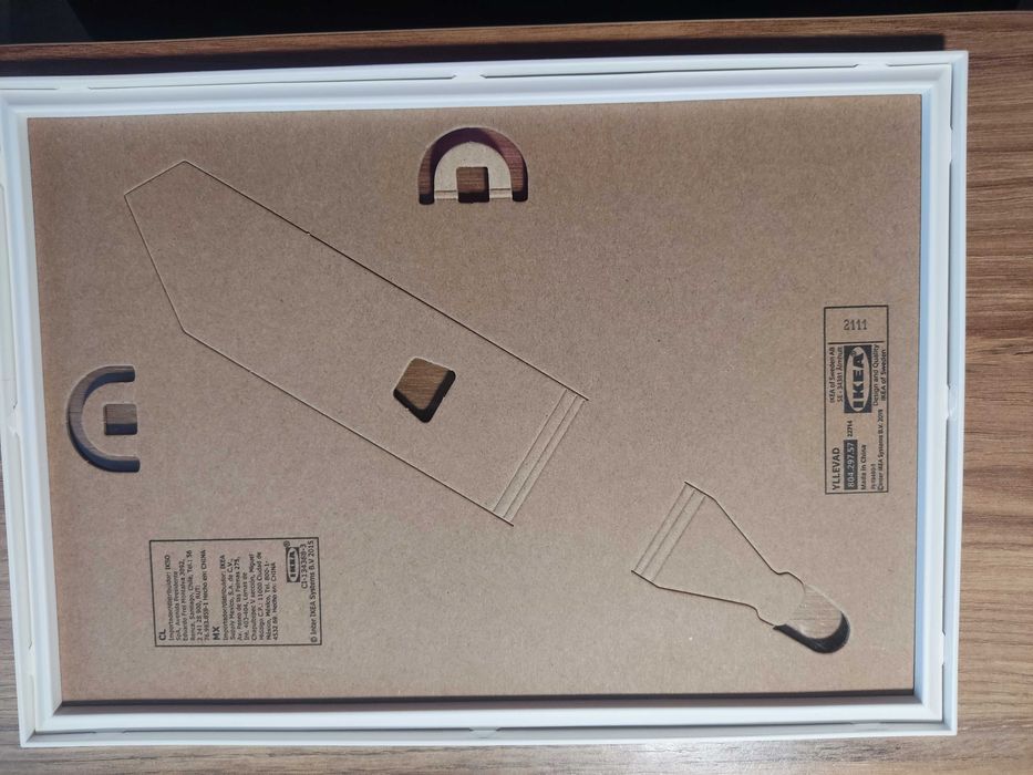 Zestaw ramek na zdjęcia Ikea YLLEVAD biały 21x30 6 sztuk