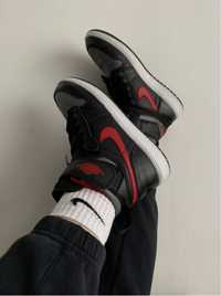 Nike Air Jordan 1 high r. 38