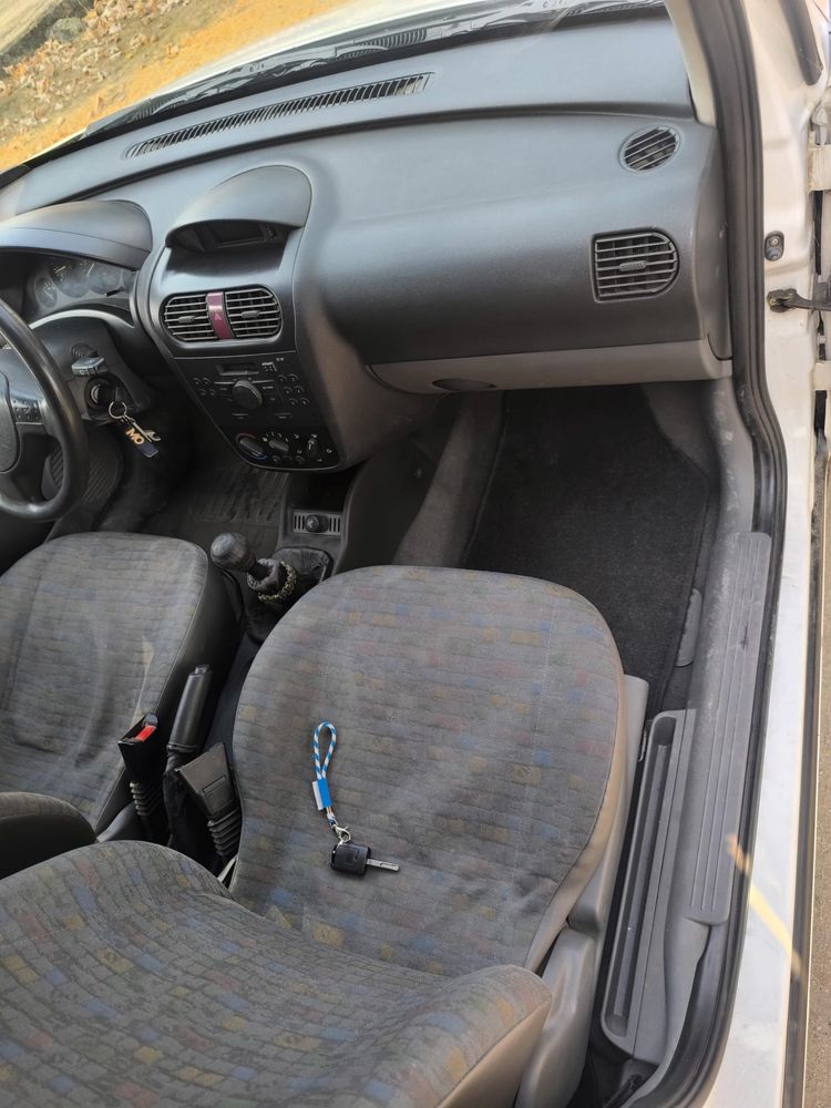 Vendo opel combo 1.3 cdti