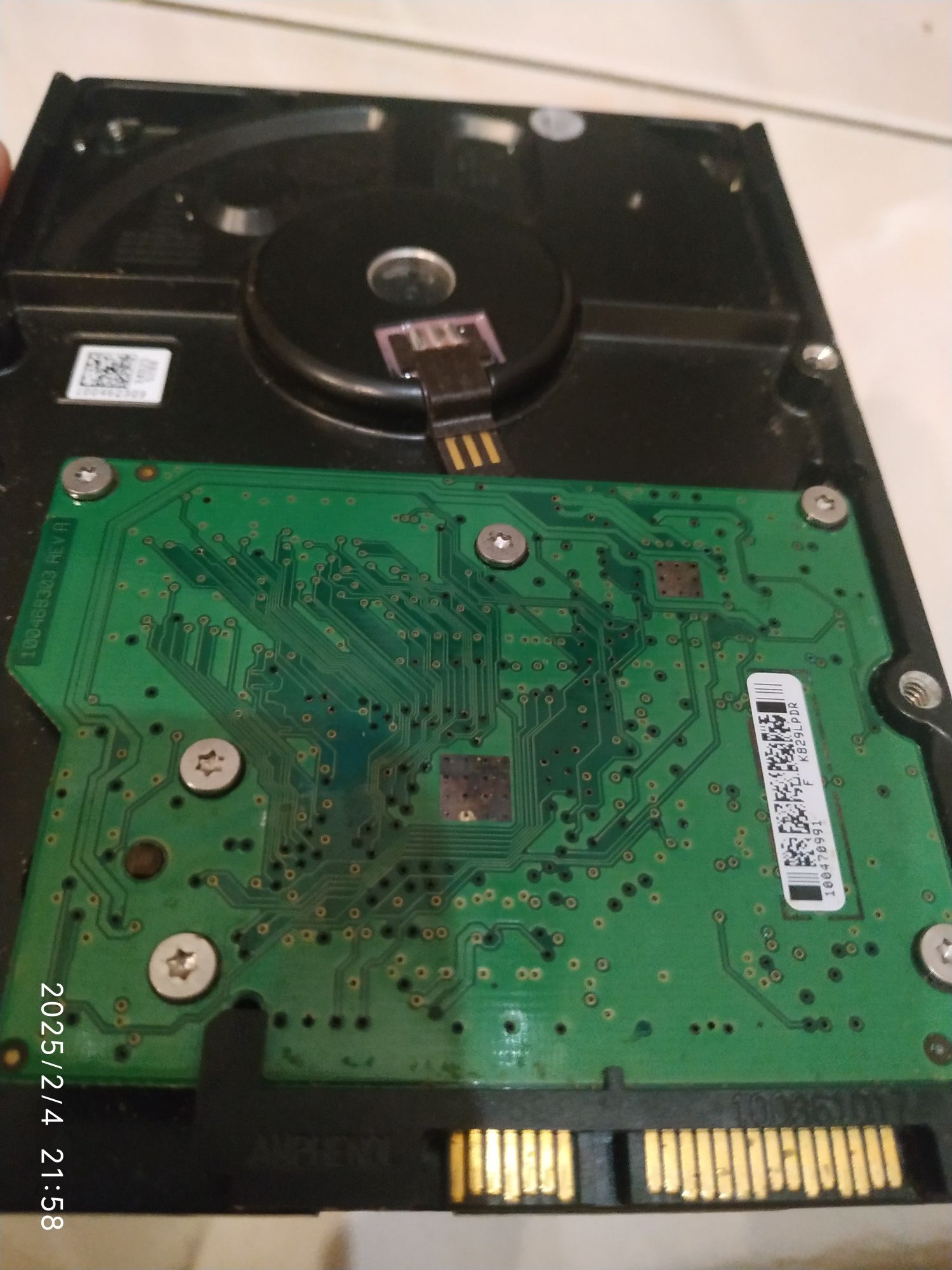 Жорсткий диск Seagate 250GB.