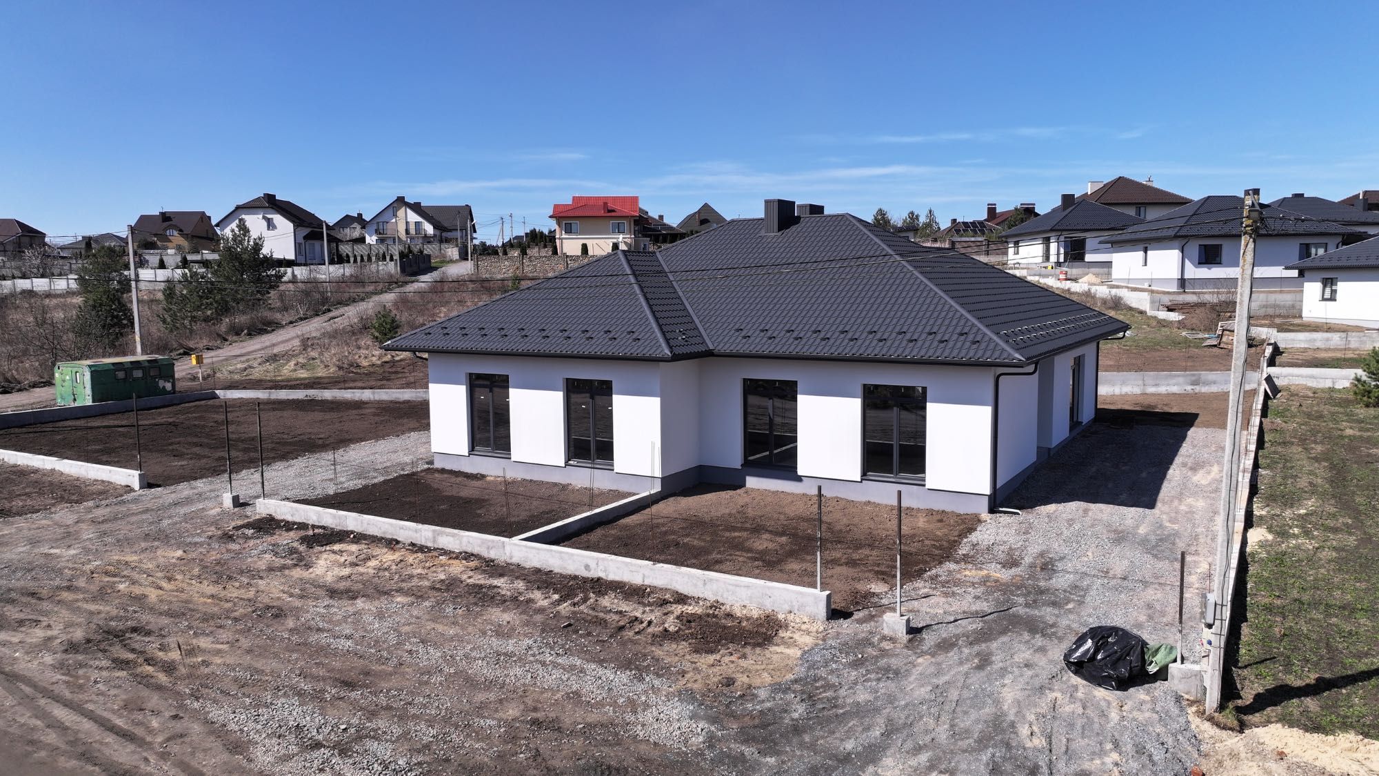 Продам двоян 5.9 соток новобудова 95м.кв.