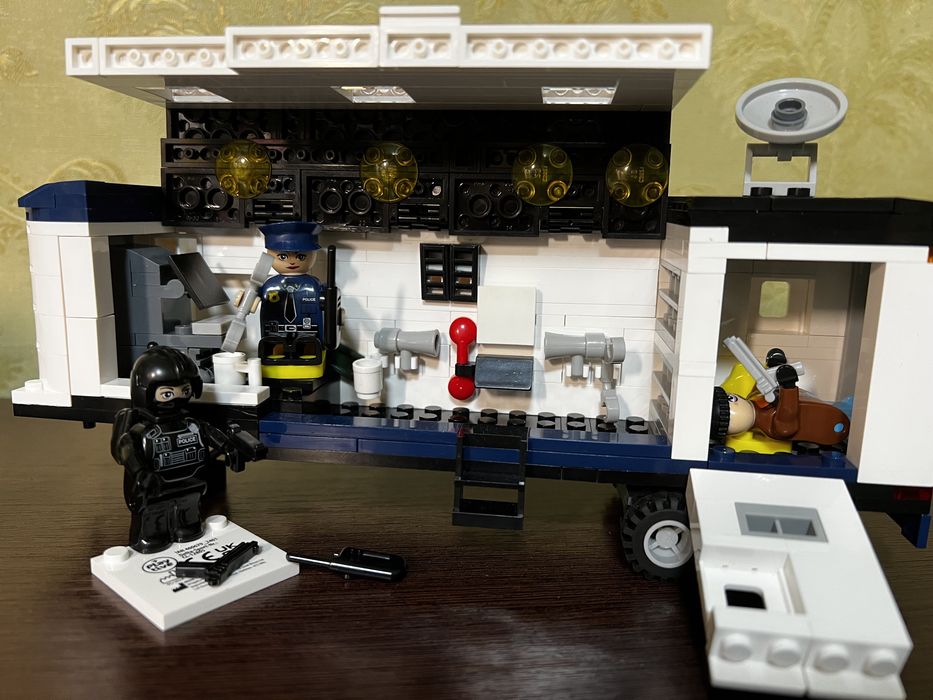 Лего сумісний конструкт поліція трак вантаж блок екскаватор Playtive