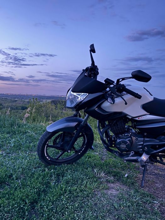 Bajaj pulsar 125