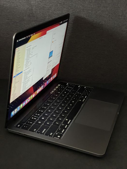 MacBook Pro A2338 M1 8gb 256Gb Акб 94%