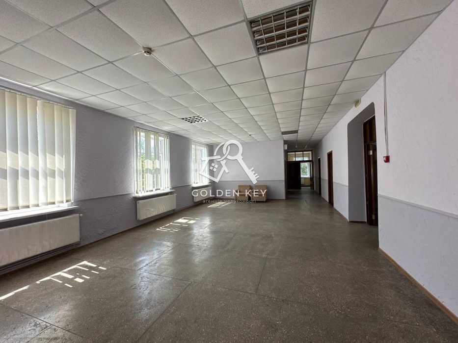 Оренда адміністративної будівлі (офіс) у Кривому Розі