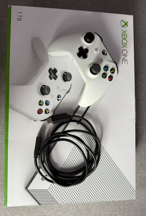 XBOX ONE S + Kinekt + 2 Pady + Gry