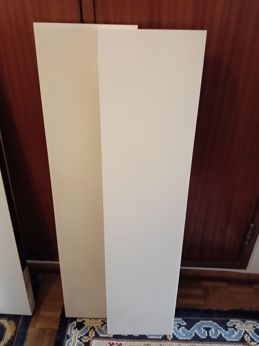 4 prateiras brancas Ikea