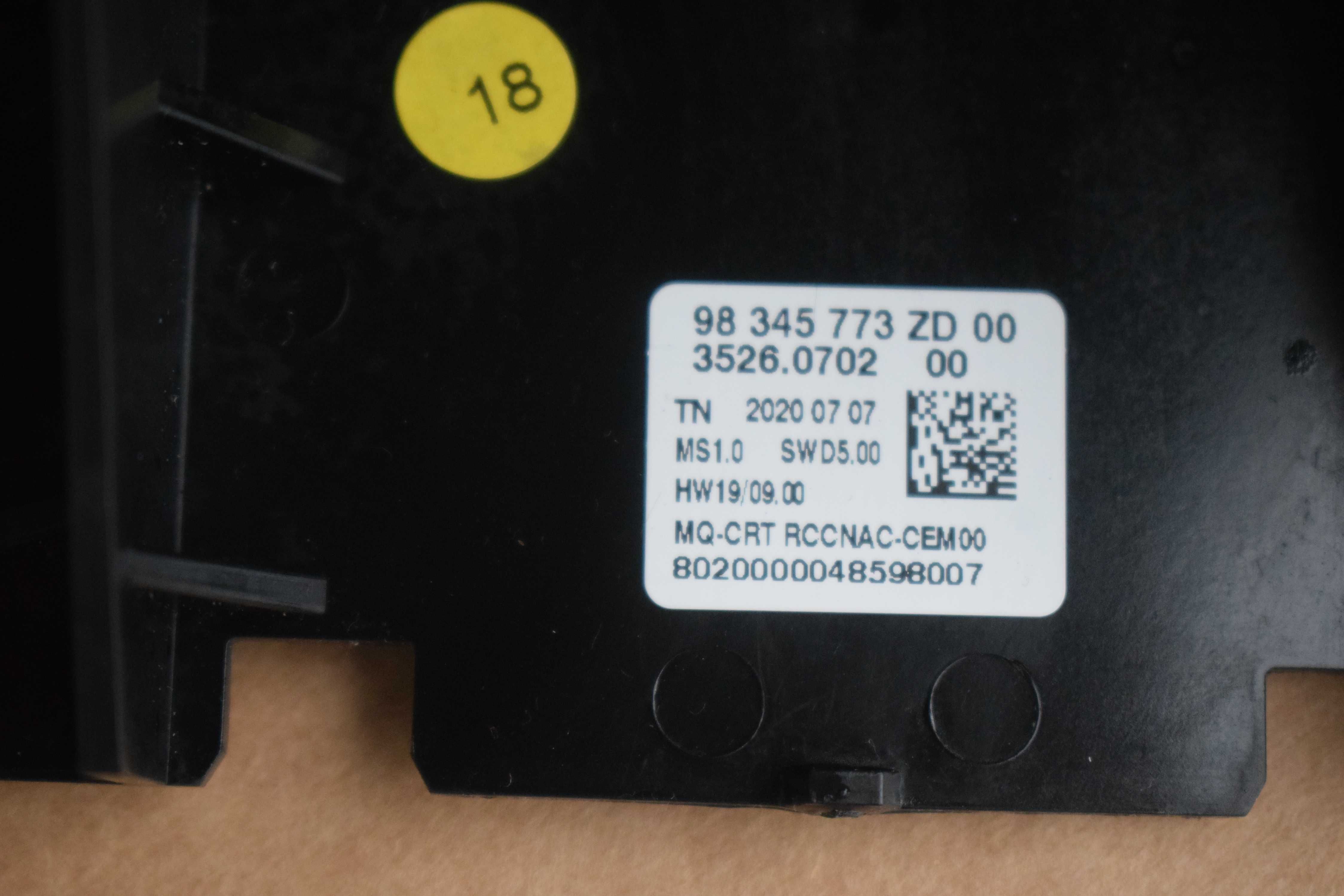 wyświetlacz monitor nawigacji PROACE COMBO E Berlingo IV  9834.5773ZD