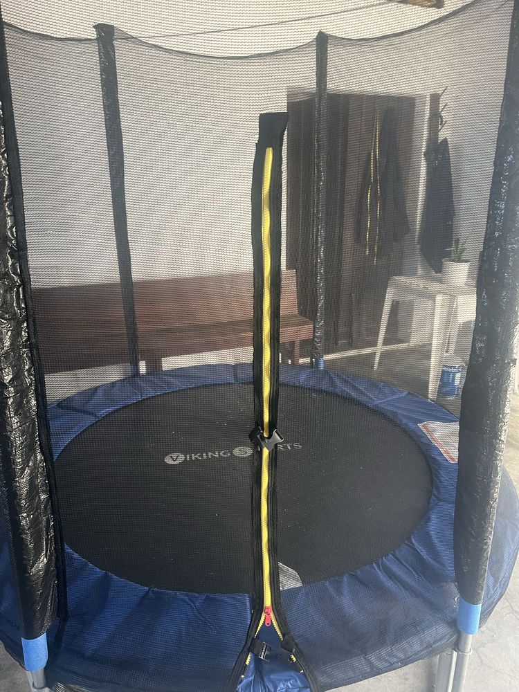 Trampolim - 183 cm - com rede de segurança - azul