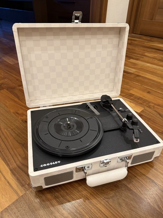 Вініловий програвач від Crosley