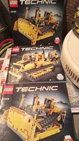 Klocki LEGO Technic 42028 Bulldozer-Spychacz, Koparka Łańcuchowa