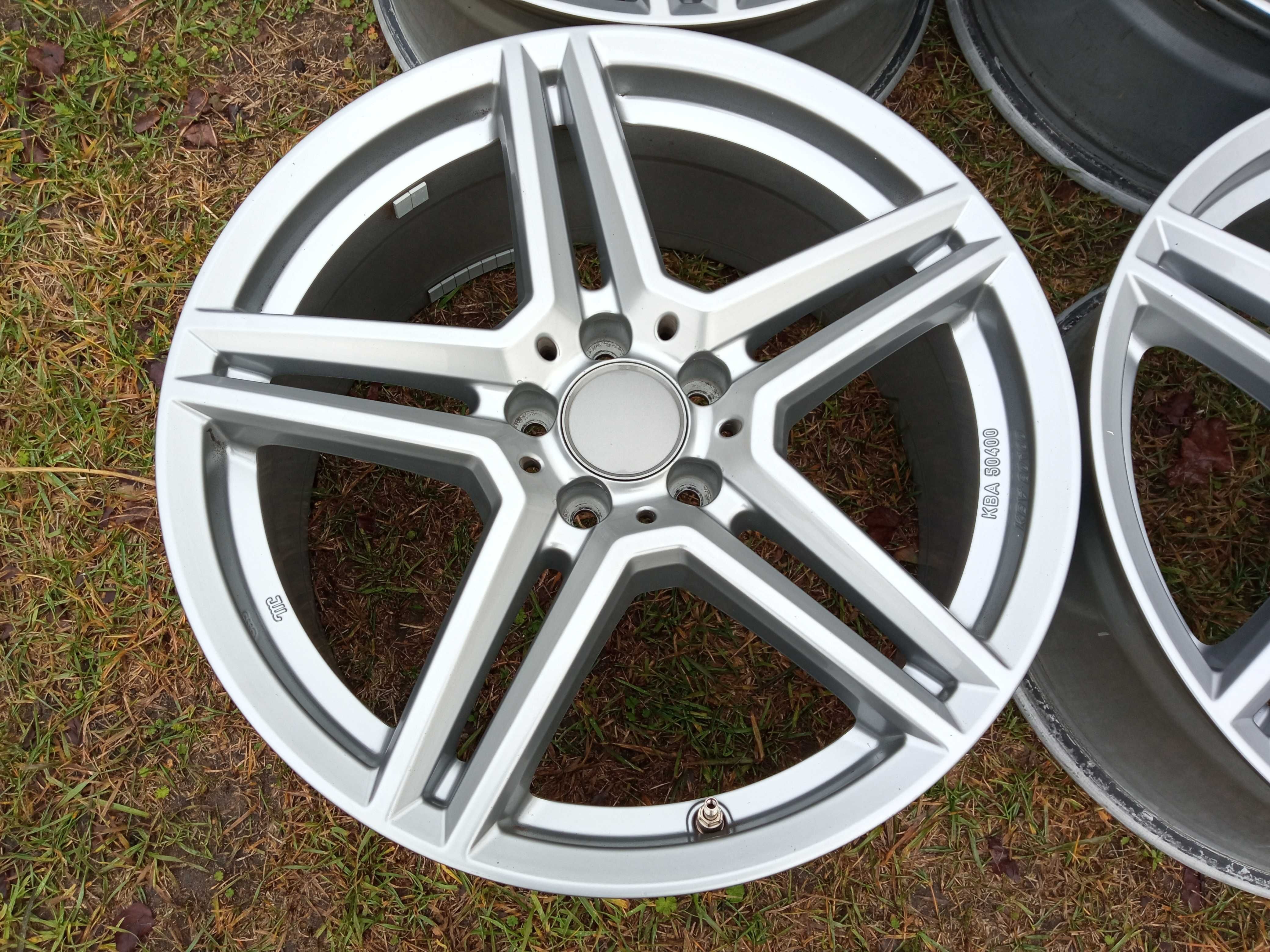 Felgi Uniwheels 19cali 5x112 et45 8,5J Mercedes Audi Skoda Seat VW BMW