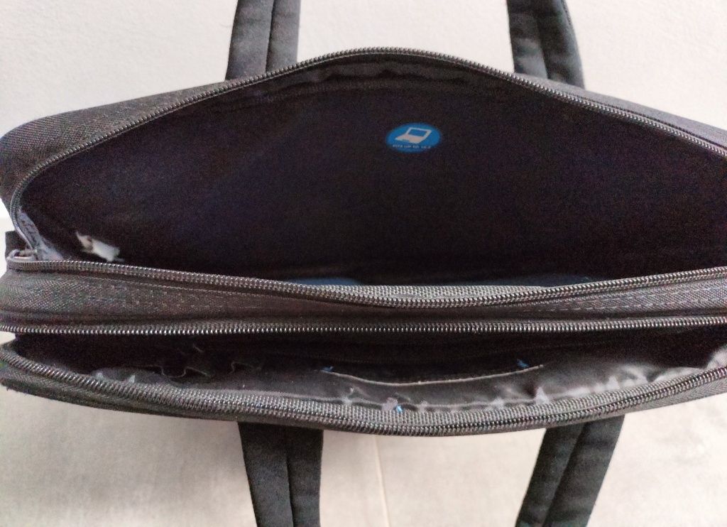 Torba na laptopa HP Essential Case Lekka Nylonowa 16,1"