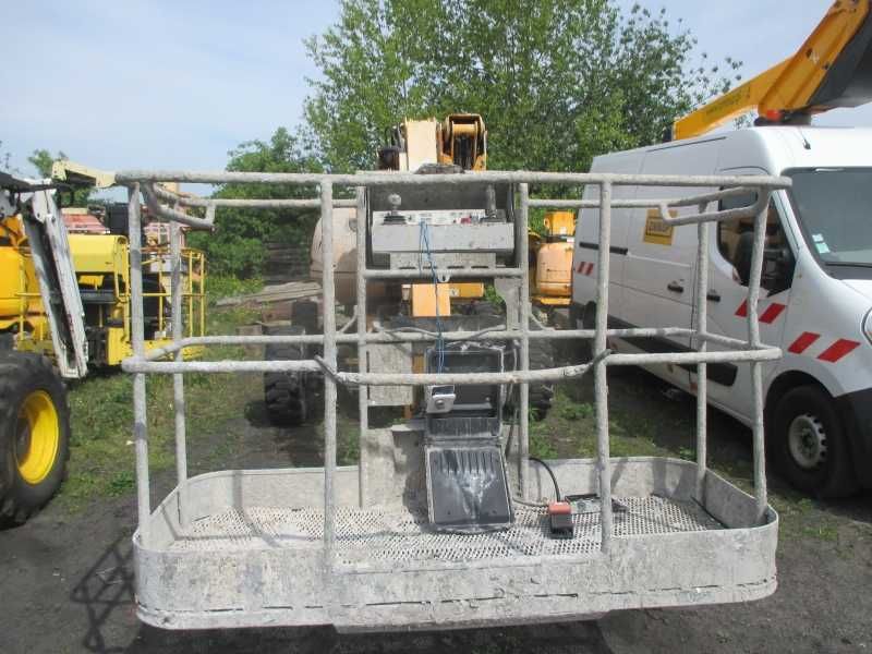 Podnośnik koszowy 4x4x4 Manitou 160ATJ 2012 jlg genie