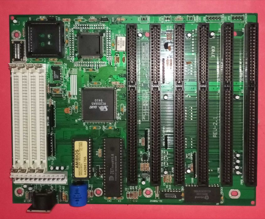 Материнская плата 386 с процессором Am386 SX-40 чип Cyclone RC2016A5