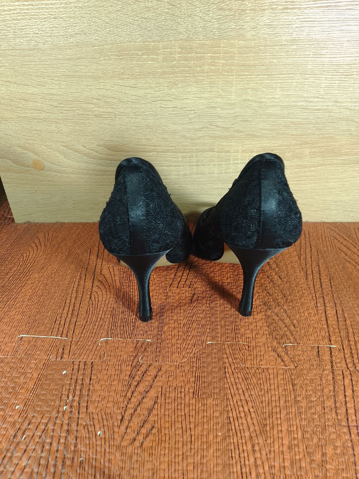 Туфлі phase eight shoes black lace 36 р