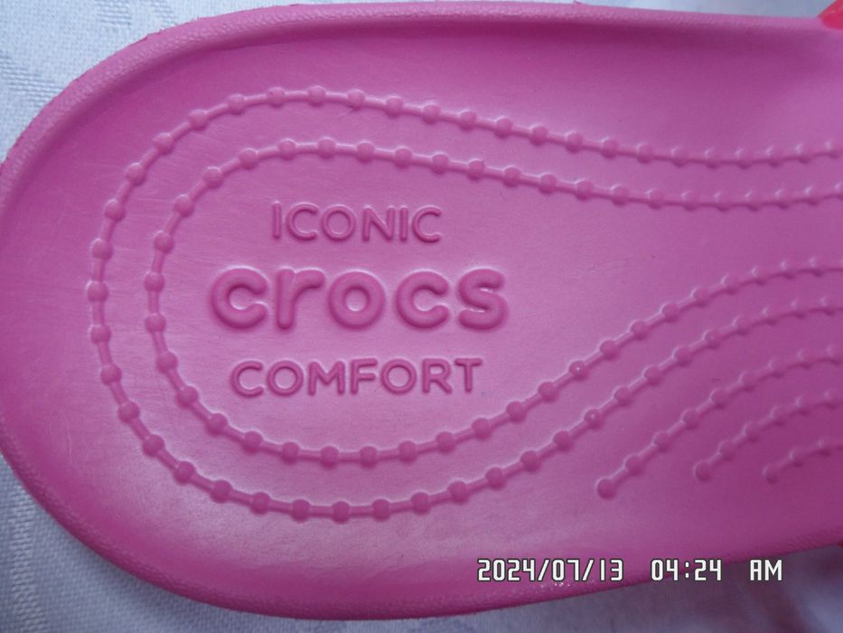 Crocs Isabella Iconic Comfort босоножки вьетнамки шлепанцы W 5