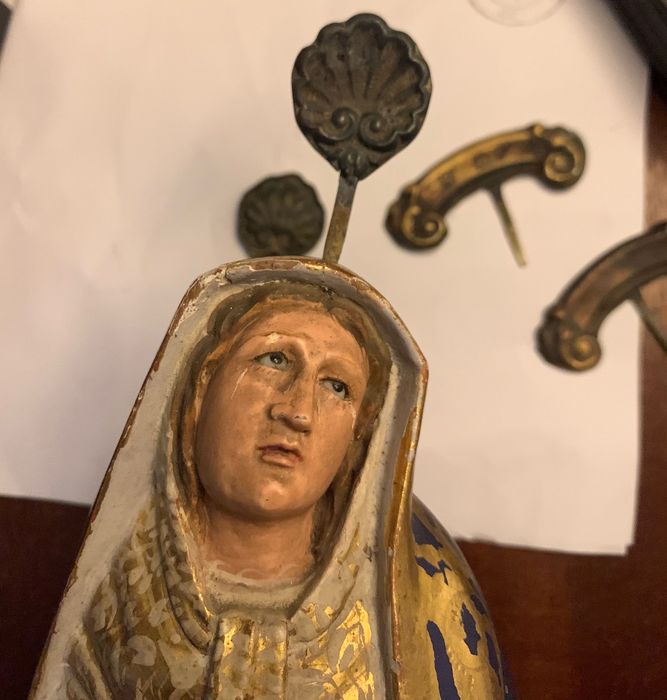 Resplendores antigos para imagens religiosas