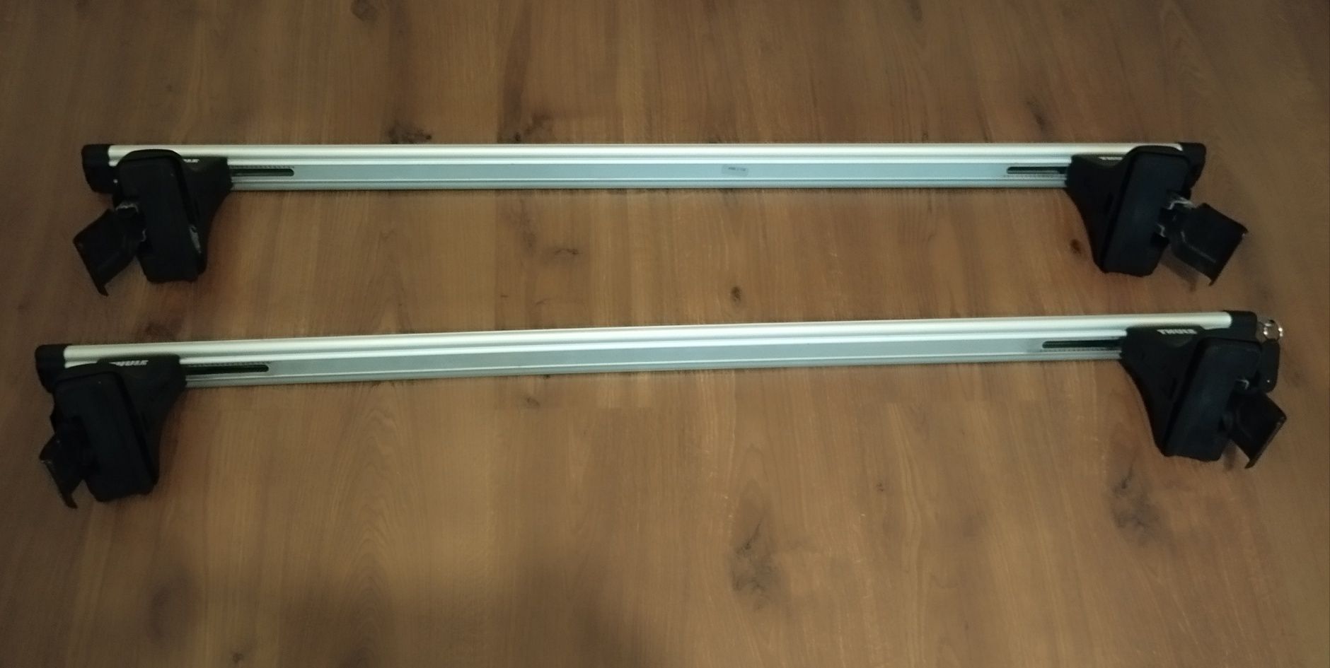 Belki dachowe Thule 515 + stopy Thule 750