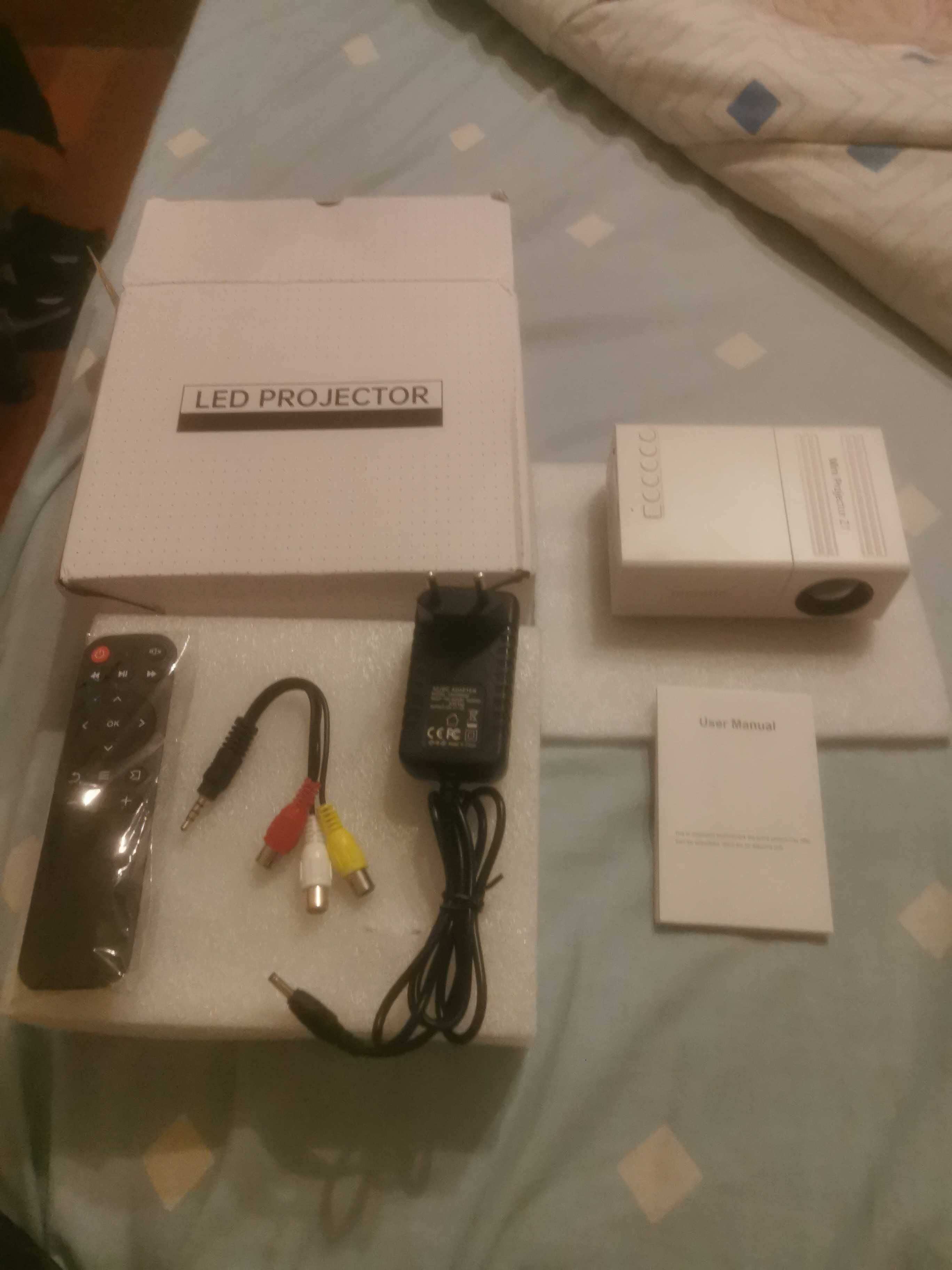 Mini projetor led