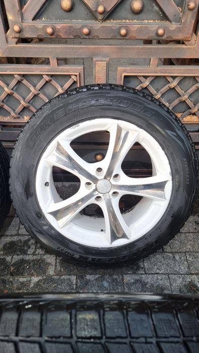 Комплект зимней Bridgestone и диски Eta Beta  235/60 R18 разболтовка 5