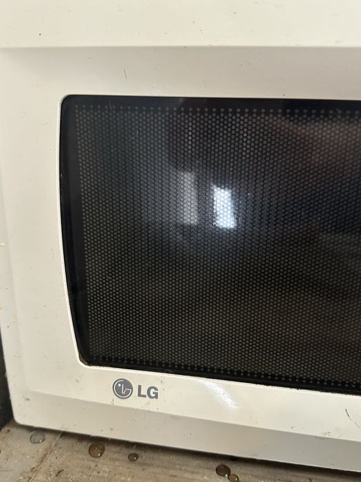 Мікрохвильова піч LG