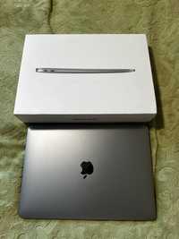 Macbook Air M1 8/256 GB laptop