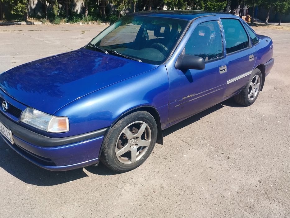 Пролам машину Опель вектор а 95 року