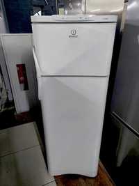 Холодильник б/у, верхня морозилка Indesit HY67D, доставка