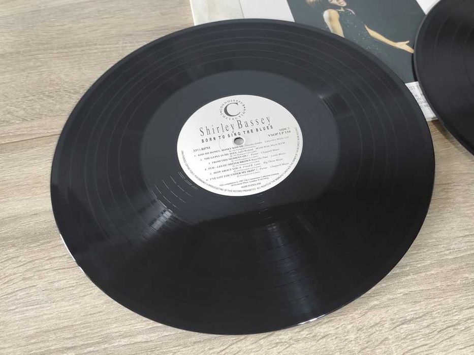 Коллекционный винил: Shirley Bassey "Born to Sing the Blues" 2LP EX\VG