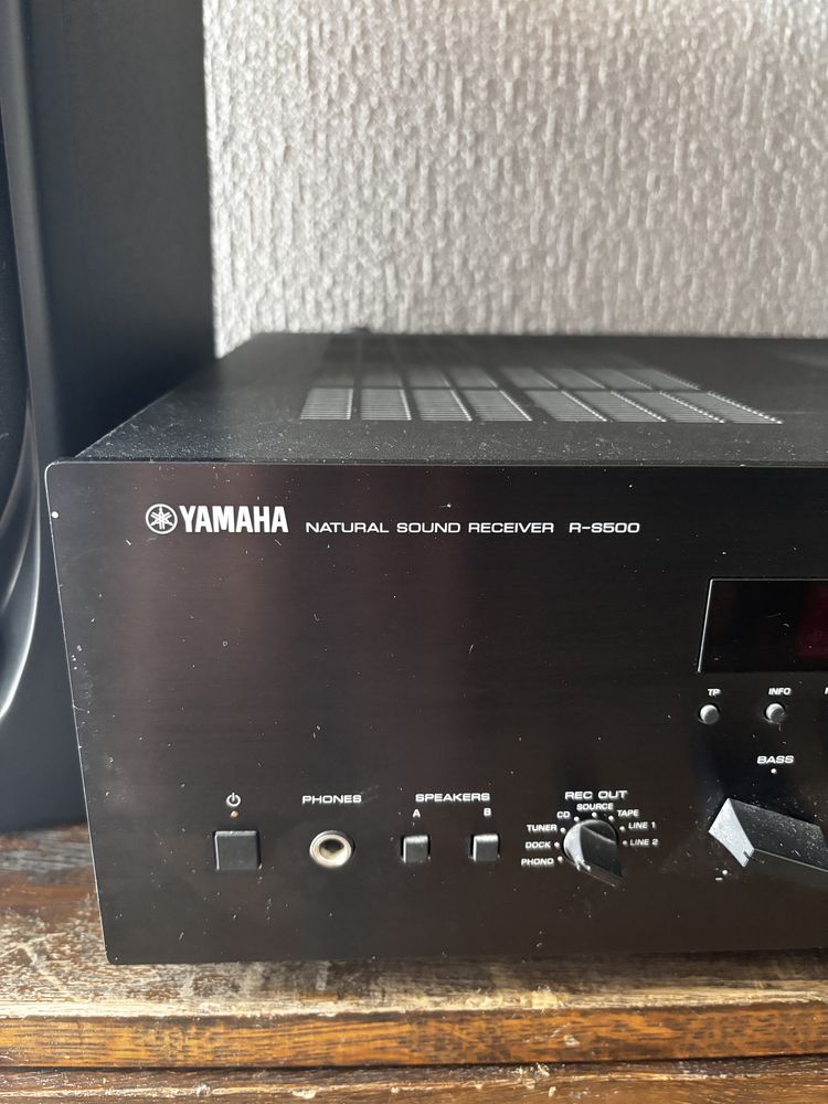 Amplituner Yamaha