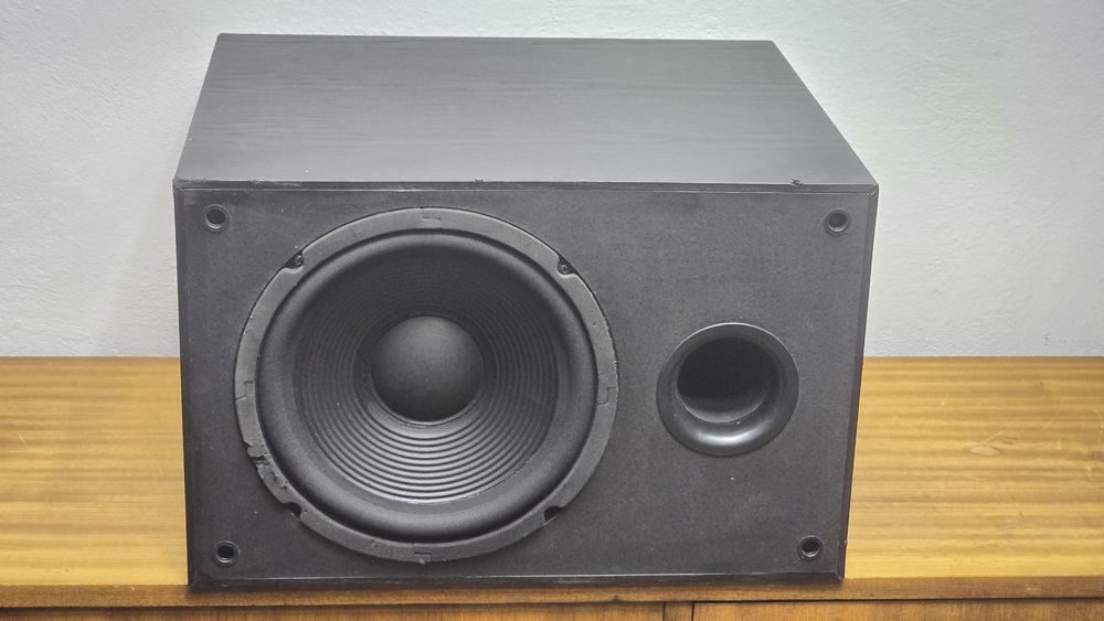 Jbl PSW 1000 subwoofer aktywny 25cm bass 10"