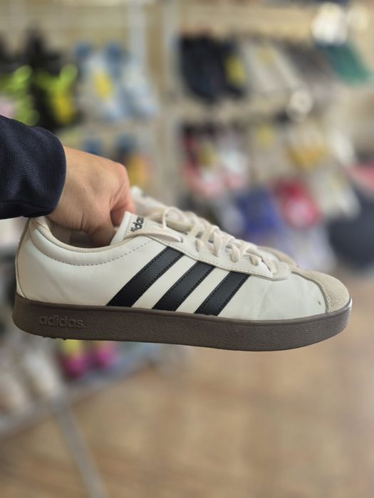 Жіночі кеди низькі Adidas Vl Court(Оригінал-Б/У)40-25,5см