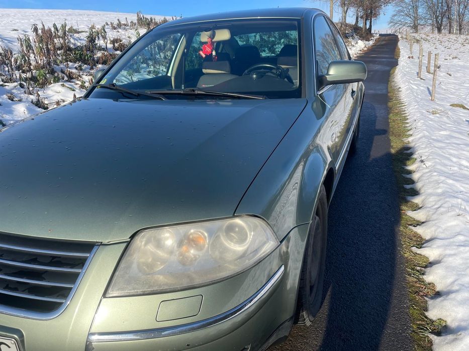 Sprzedam samochód Volkswagen Passat B5 2001 rok diesel.