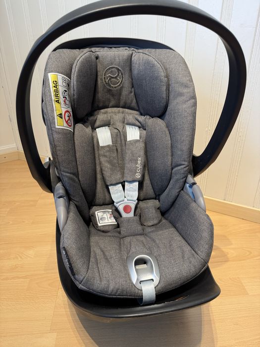 Cybex Platinum cloud + база Isofix Base Z 360