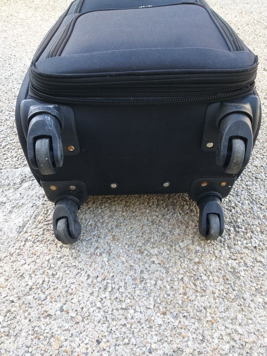 Mala de viagem clmo nova impecável de cabine com 55×35×25 cm .