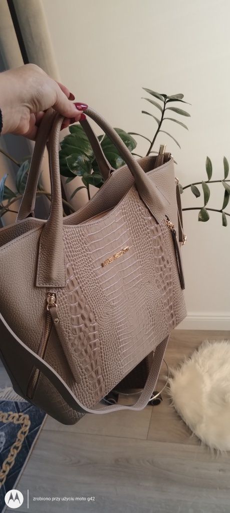 Piękna shopperka damska skórzana