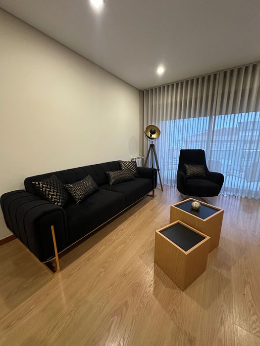 Sofá & Poltrona (giratória)