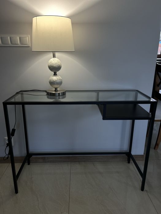 Ikea Vittsjo stolik na laptop