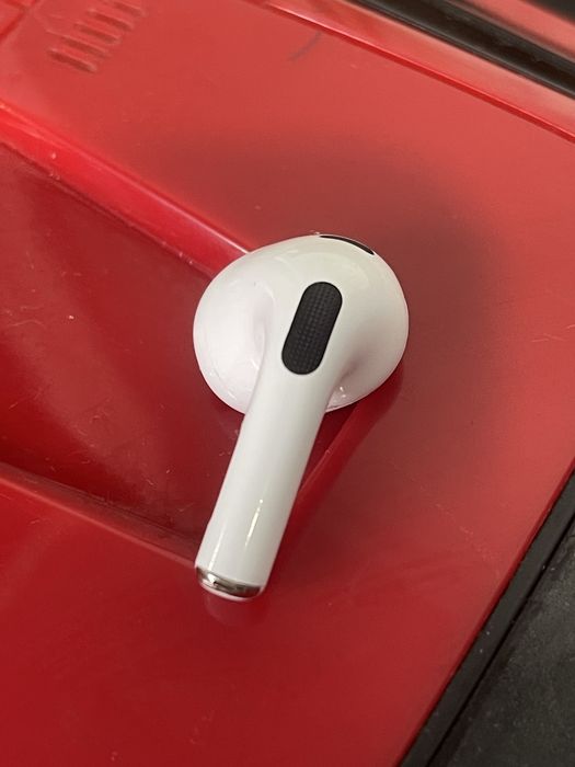 Продаю AirPods 3 лівий оригінал АирПодс 3 левий оригинал без кейсу