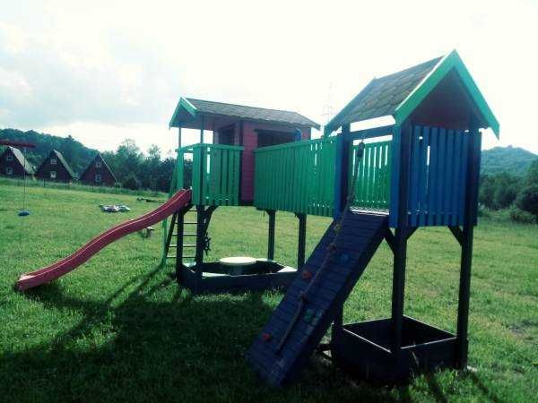 Domek 4/5 osobowy 1 sypialnią i łazienką, Noclegi osada solina