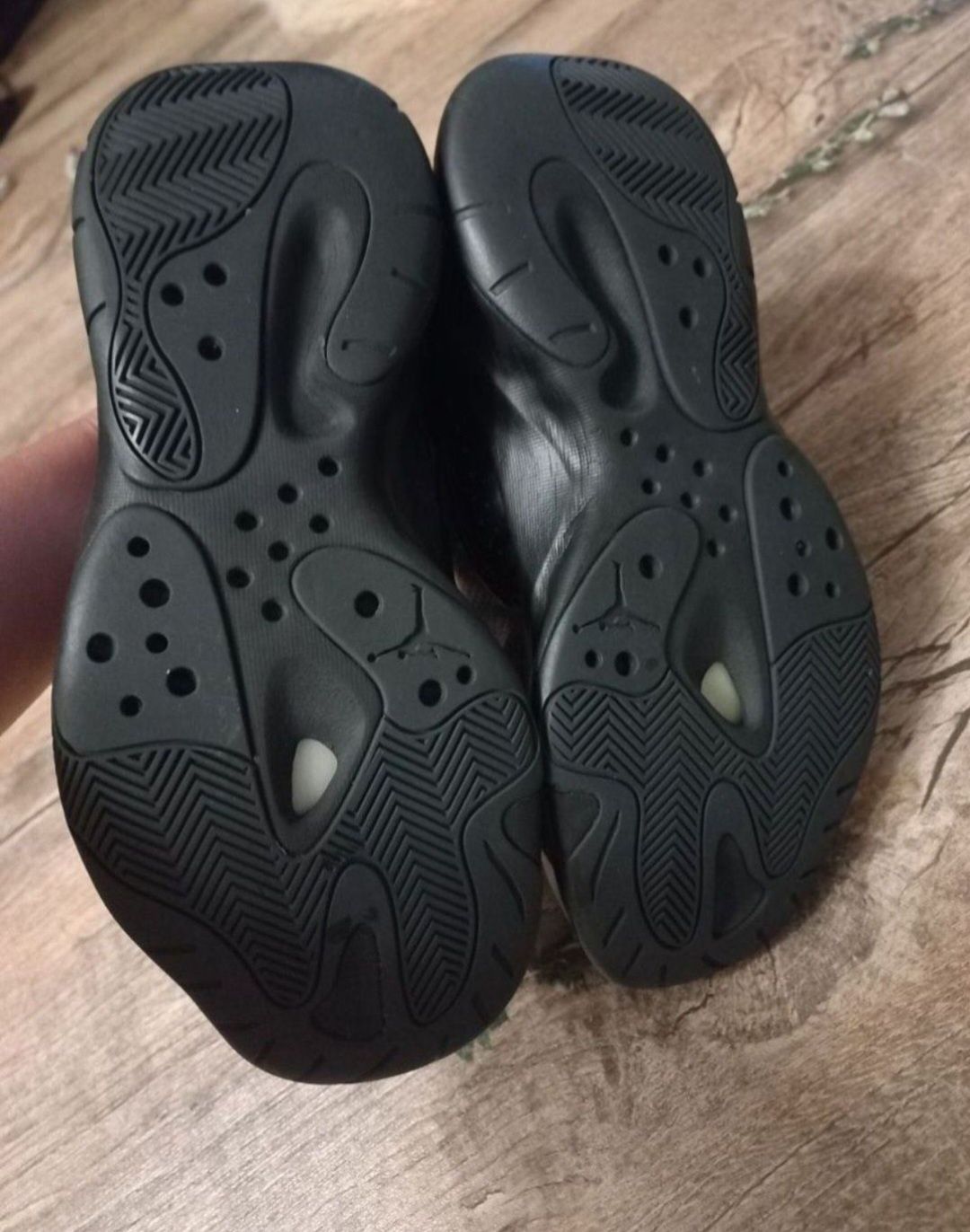 Кросівки Nike Jordan 11 CMFT Low 37.5 р в см 24 уні