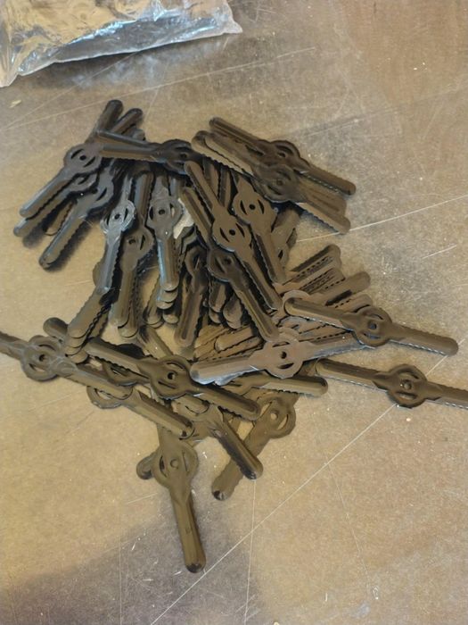 Wymienne noże do podkaszarki, 60 sztuk, 5 mm, 

Posiadam 35 opakowan