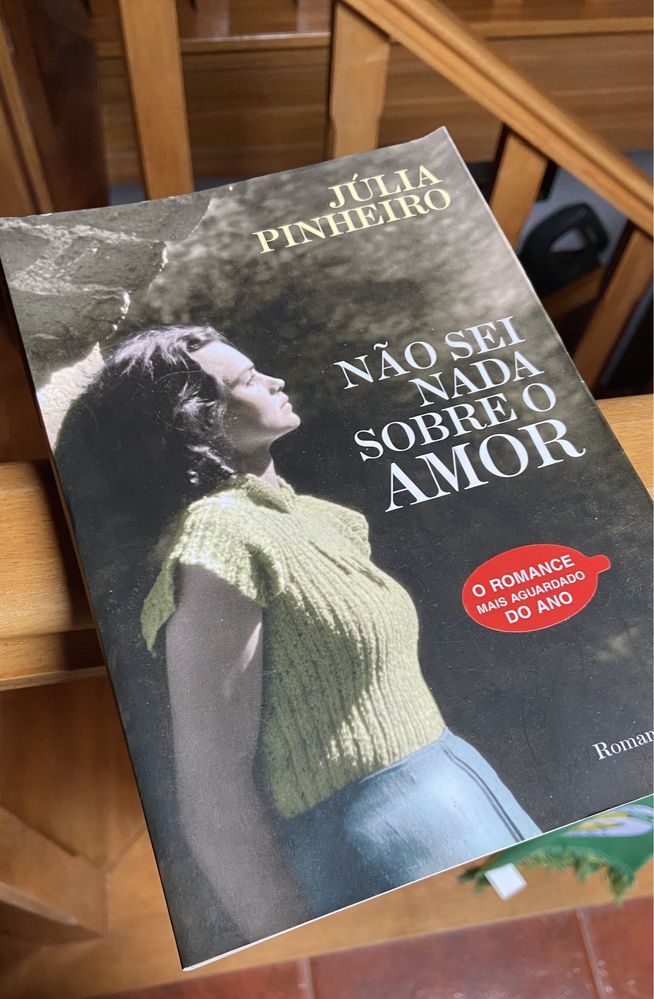 Vendo Vários Livros