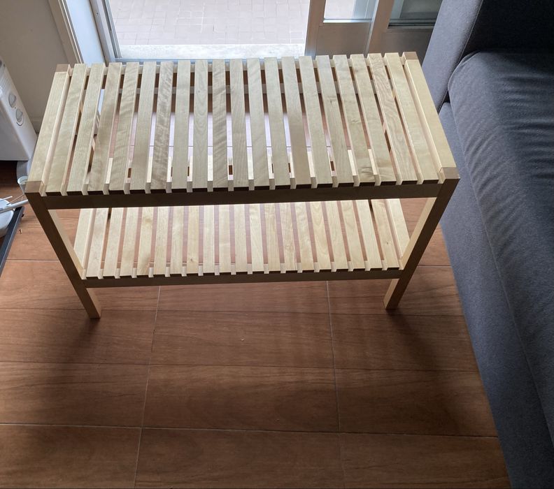 Movel de ripas maciço