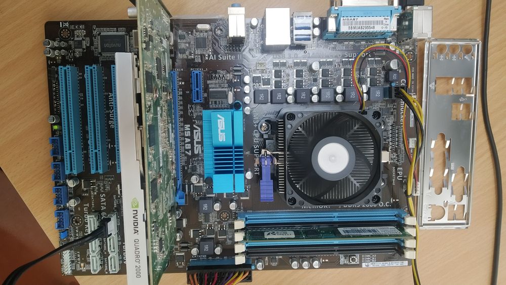 Комплект материнська плата, оперативна пам'ять, процесор, відеокарта